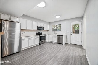 5010 N 22nd Ave Phoenix, AZ 85015 photo 4