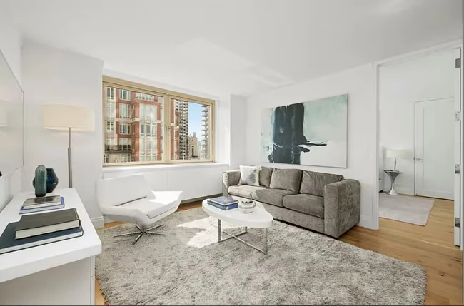 121 E 39th St New York, NY 10016 photo 4