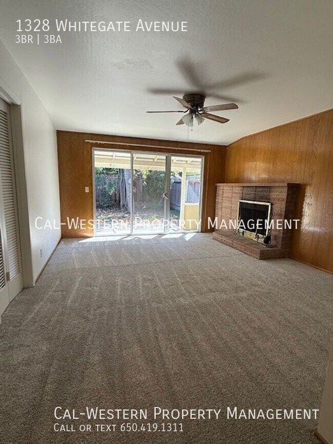 3 Bedroom, 2.5 Bath Single Family Home photo 4