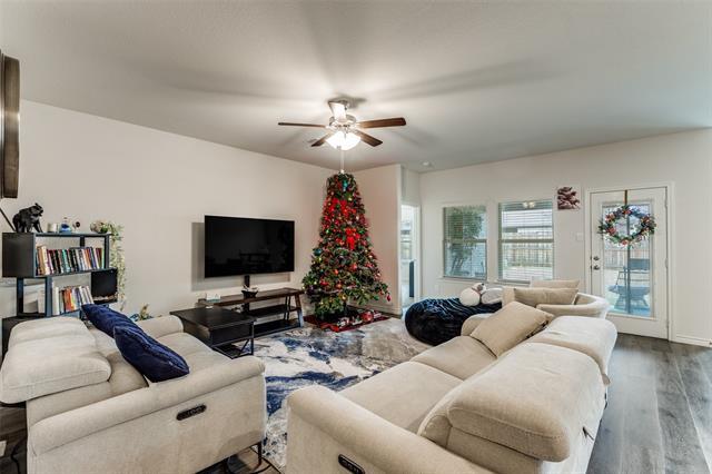 9809 Gooseneck Dr Krugerville, TX 76227 photo 2