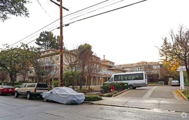 860 -870 Lytton Ave. photo 2