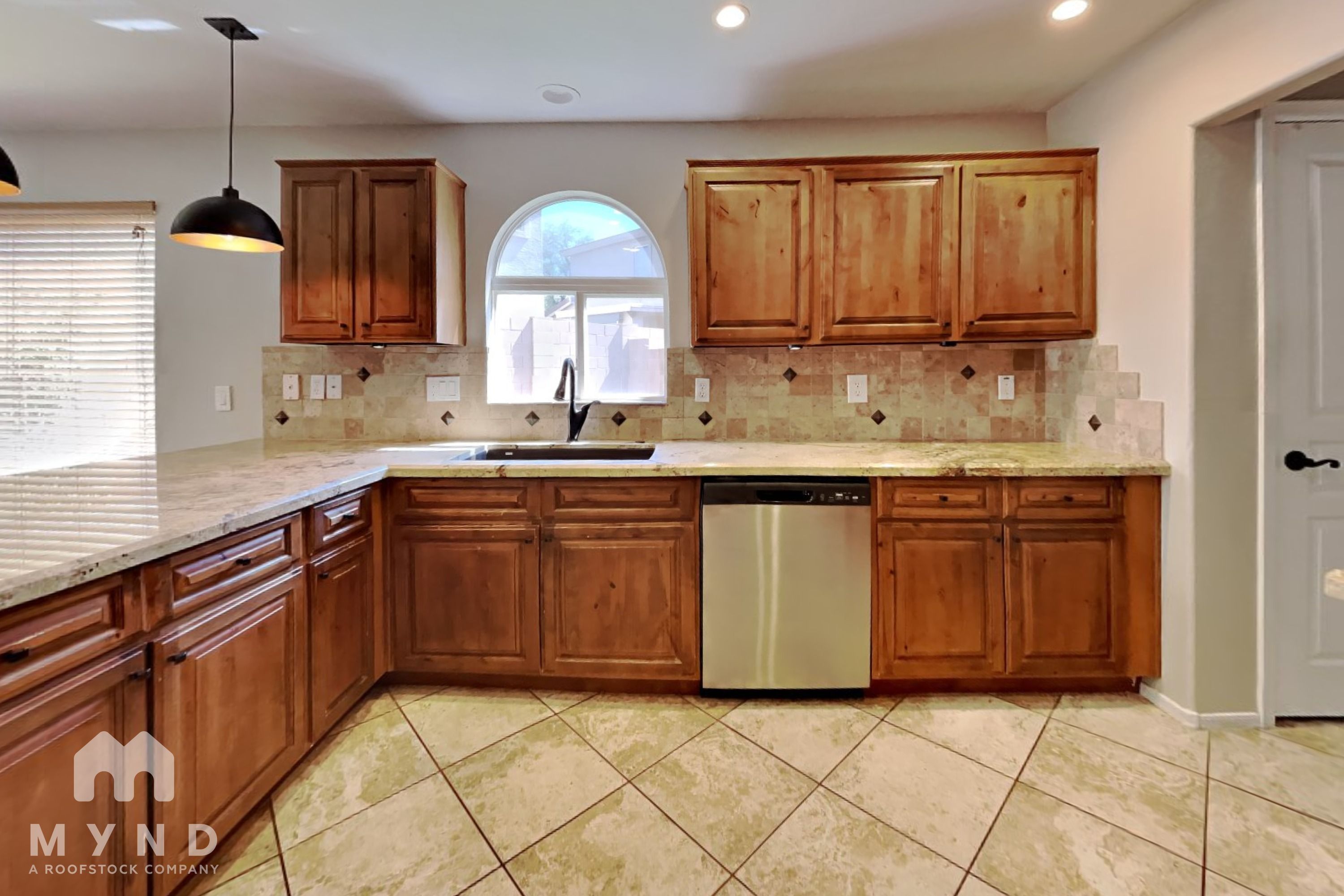 15550 N Frank Lloyd Wright Blvd Unit 1098 photo 5