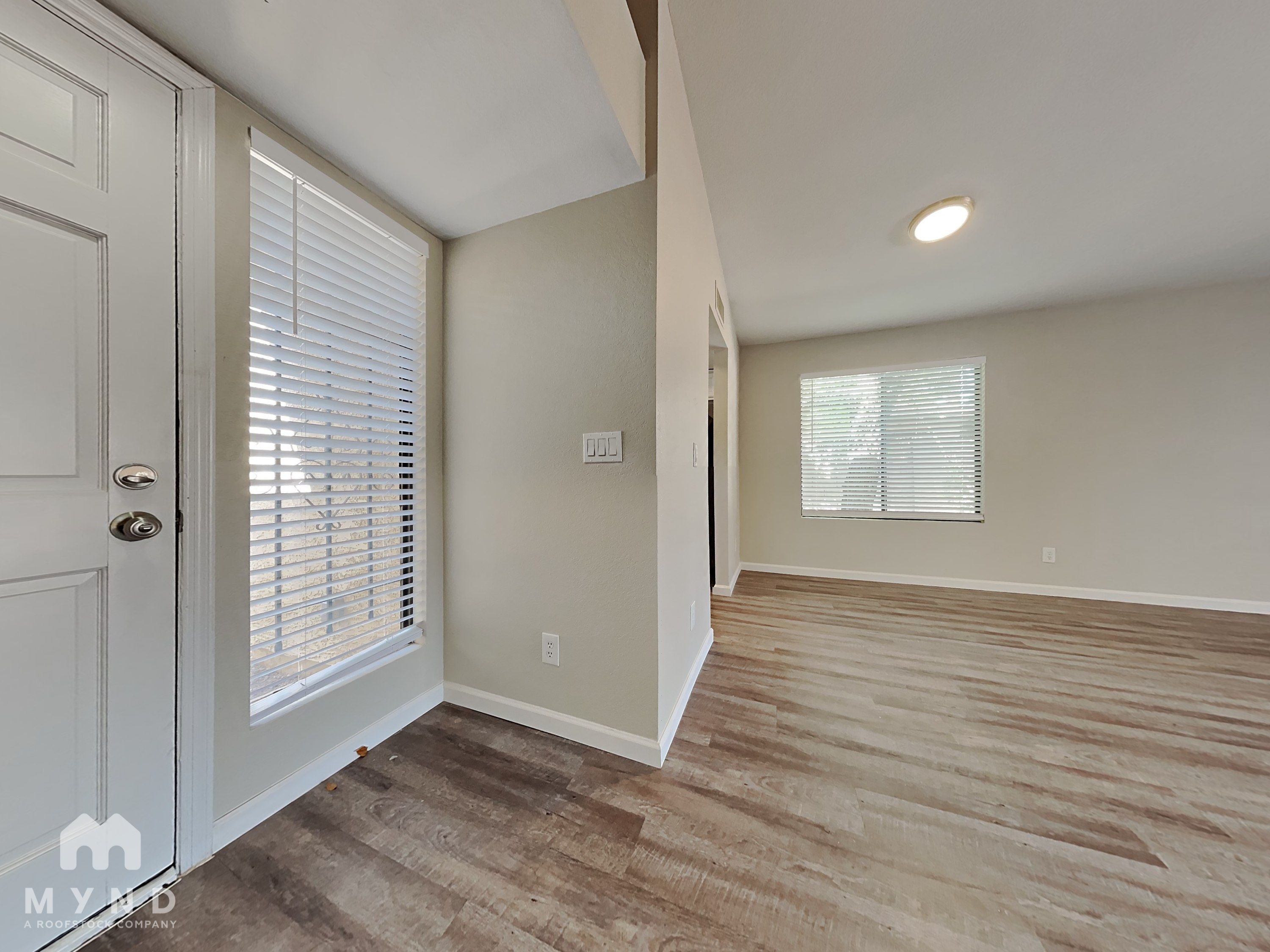 4816 W Sierra Vista Dr Glendale, AZ 85301 photo 3