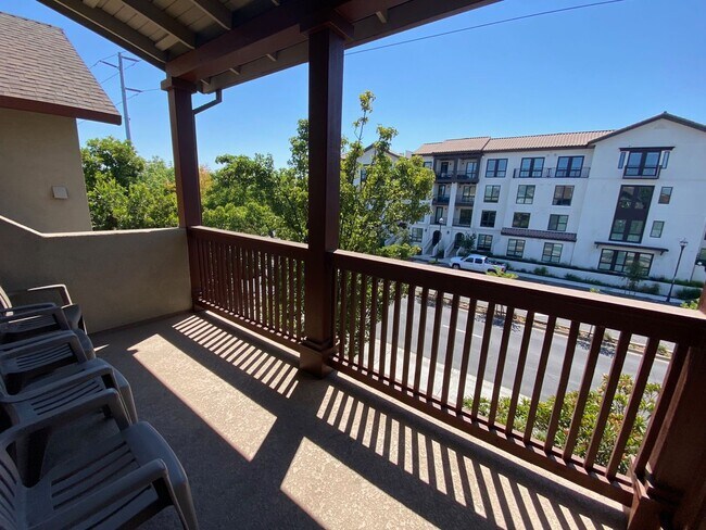 Charming townhome close to downtown Livermore photo 5