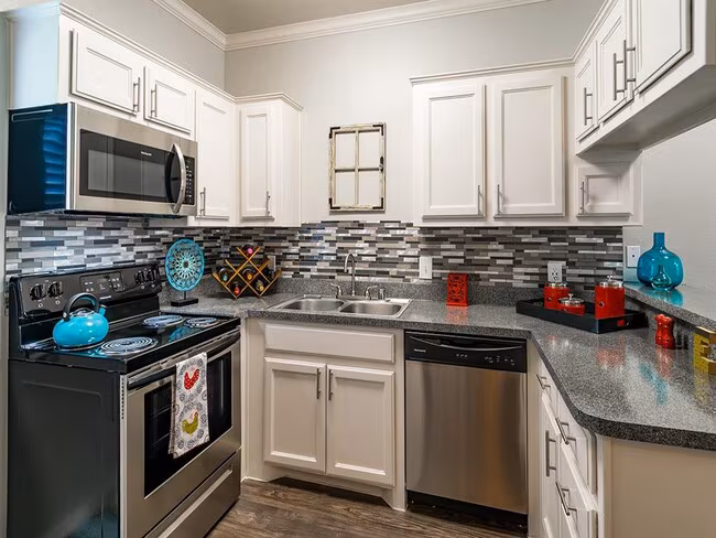 Residences At Holly Oaks photo 2