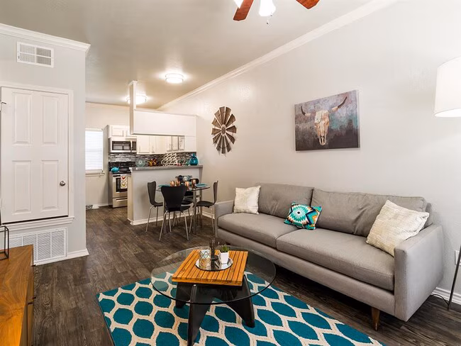 Residences At Holly Oaks photo 5