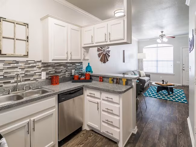 Residences At Holly Oaks photo 3