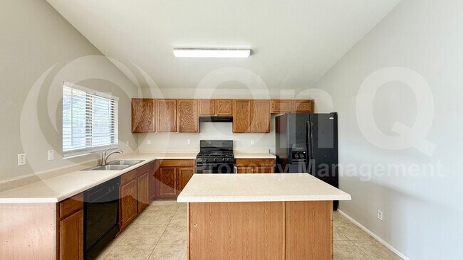 1045 E Nardini St San Tan Valley, AZ 85140 photo 5
