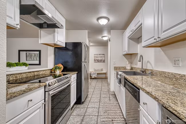 762 Hayes St Seattle, WA 98109 photo 4