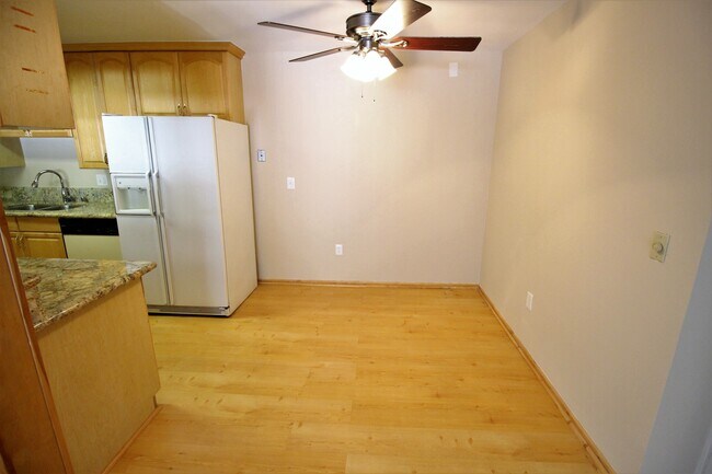 6780 Friars Rd San Diego, CA 92108 photo 2