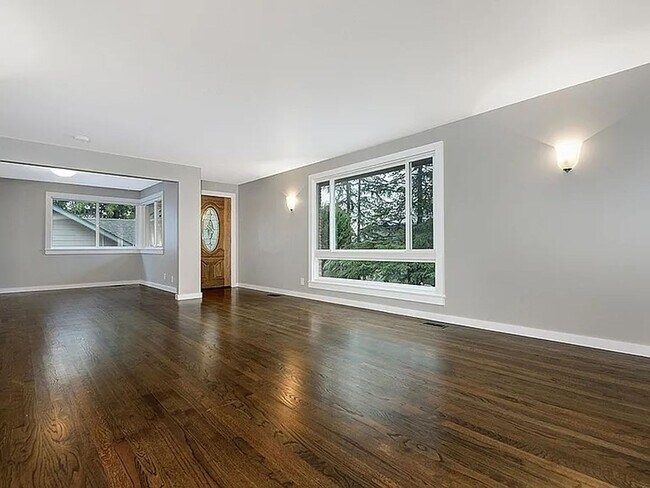 Classic Fauntleroy Home on a Spacious Lot Available 12/1 photo 5