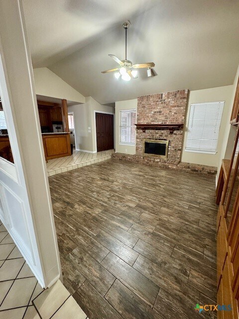 1301 Fieldcrest New Braunfels, TX 78130 photo 4