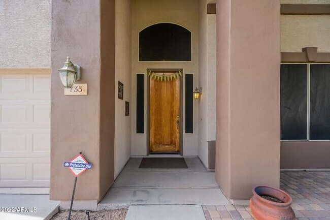 735 W Carob Pl Chandler, AZ 85248 photo 4