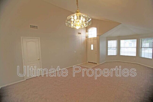 9625 W Mary Ann Dr Peoria, AZ 85382 photo 2