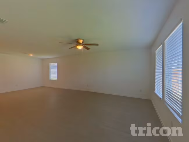 1632 Baugh St McKinney, TX 75071 photo 3