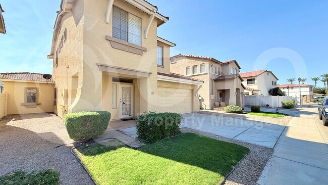 5173 West Shaw Butte Drive, Glendale, AZ 85304 photo 2
