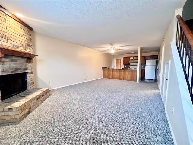 816 Red Bud Drive, Desoto, TX 75115 photo 2