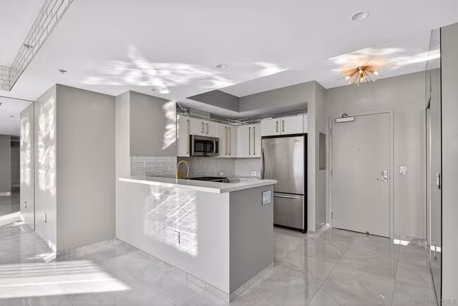 321 Tenth Ave San Diego, CA 92101 photo 5