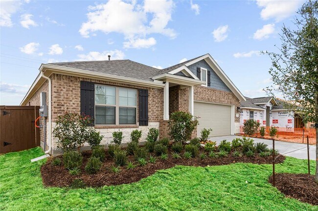 7730 Squall Ln Mont Belvieu, TX 77523 photo 3