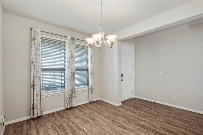 19004 Elk Horn Dr Pflugerville, TX 78660 photo 5