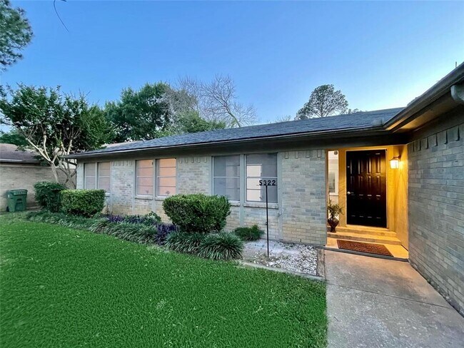 5322 Vermillion Trail, Arlington, TX 76017 photo 2