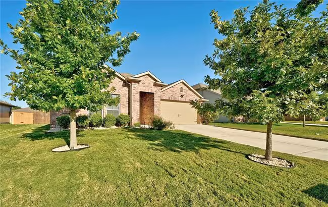 436 Musgrav Kyle, TX 78640 photo 3