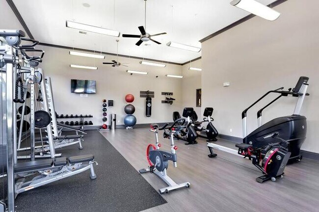 10701 S I-35 Frontage Rd Austin, TX 78747 photo 4