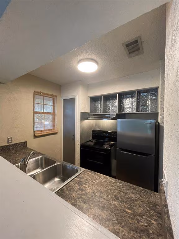 516 South Park Drive, Austin, TX 78704 photo 2