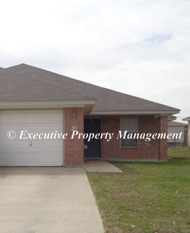208 Janelle Dr Copperas Cove, TX 76522 photo 2