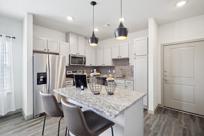 Azora Ranch Apartments photo 4