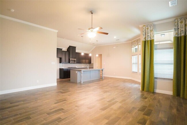 800 Streetside Ln Argyle, TX 76226 photo 4