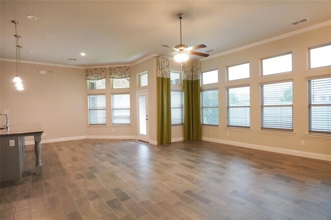 800 Streetside Ln Argyle, TX 76226 photo 3