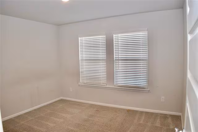 13092 Yellowstone Way, Providence Village, TX 76227 photo 2