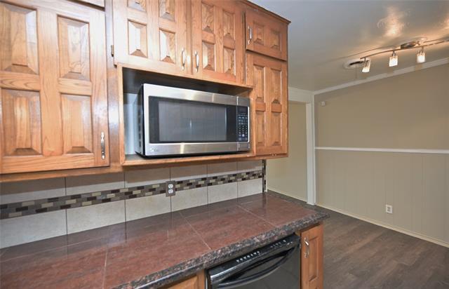 1804 England Road, Arlington, TX 76013 photo 5