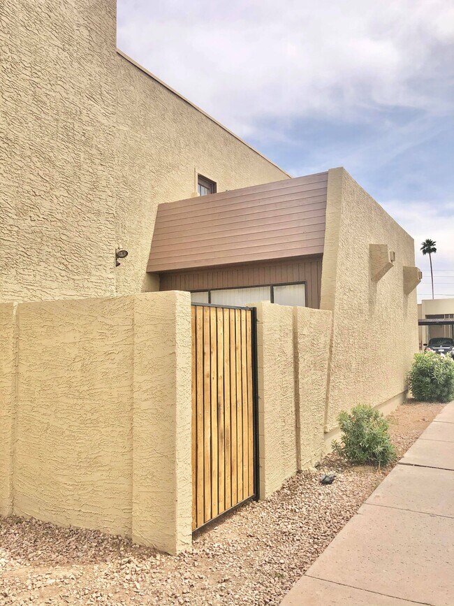 820 W 14th St Tempe, AZ 85281 photo 4