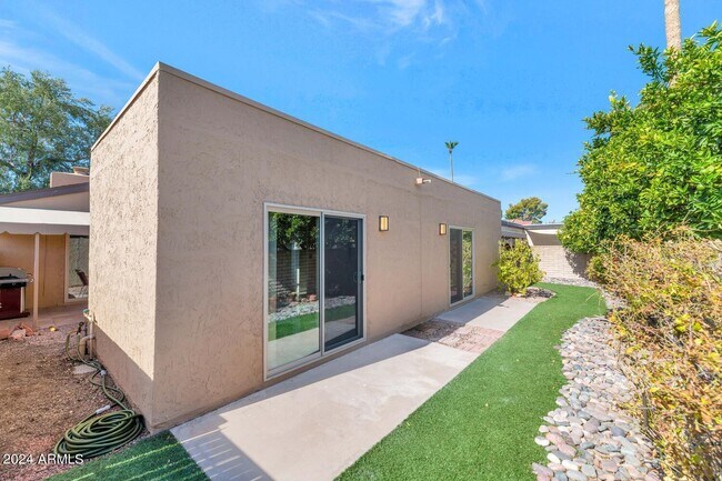 7948 E Vista Dr Scottsdale, AZ 85250 photo 3