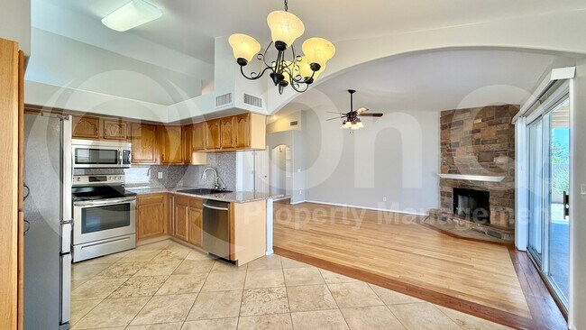 18832 N 3rd Ave Phoenix, AZ 85027 photo 4