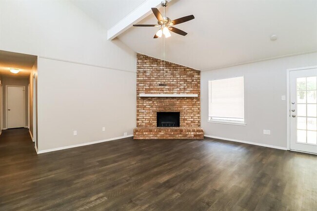 2000 Sexton Drive, Arlington, TX 76015 photo 5