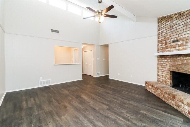 2000 Sexton Drive, Arlington, TX 76015 photo 3
