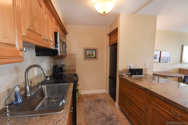 1830 Avenida del Mundo Coronado, CA 92118 photo 3