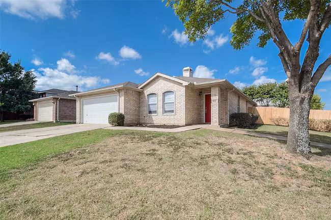 8732 Fox Meadow Way, Fort Worth, TX 76123 photo 4