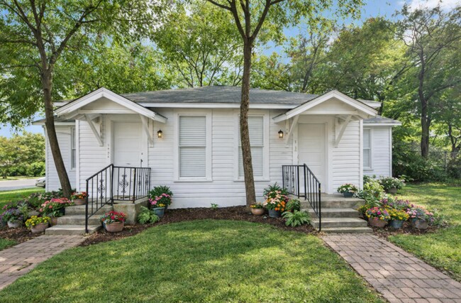 113 S Olive St San Antonio, TX 78203 photo 2