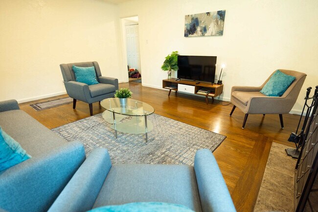 240 E Hedding St San Jose, CA 95112 photo 4