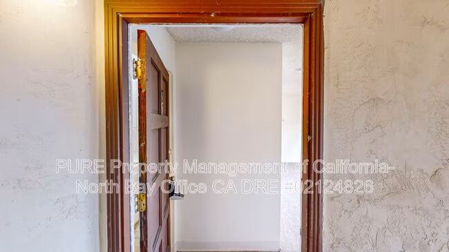 1625 Slater St Santa Rosa, CA 95404 photo 4