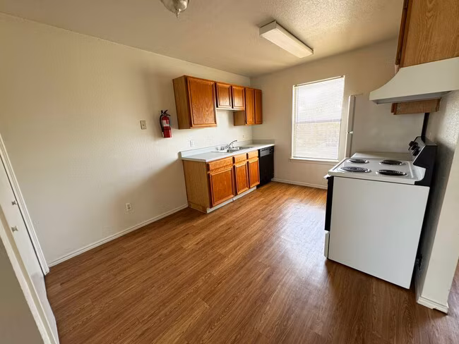 1904 Windward Dr Killeen, TX 76543 photo 5