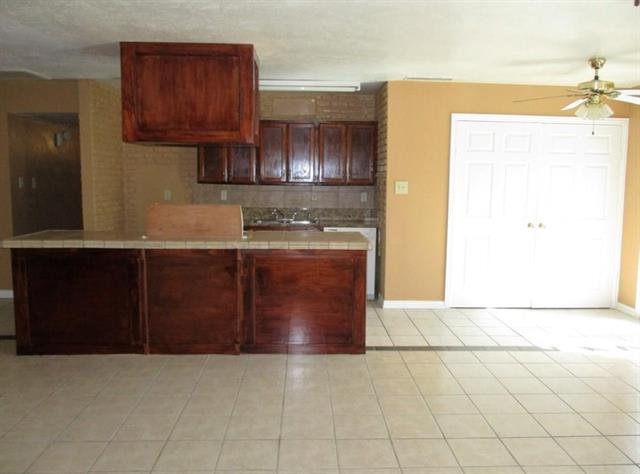 1201 Independence Trail Grand Prairie, TX 75052 photo 2