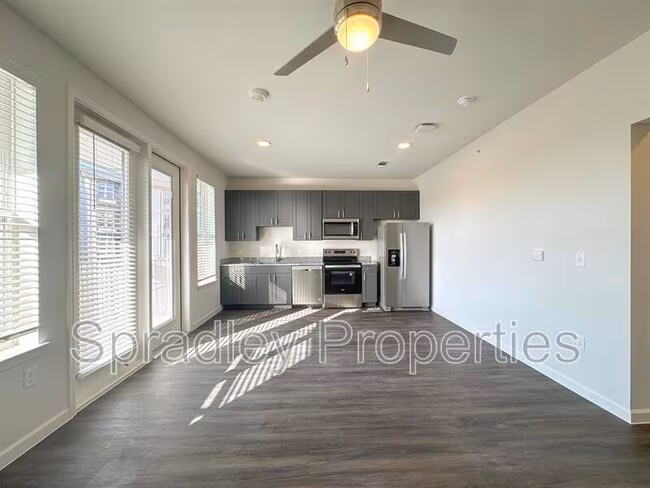 710 Shine St Belton, TX 76513 photo 3