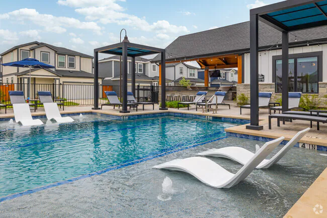 Villas at Creekside photo 3