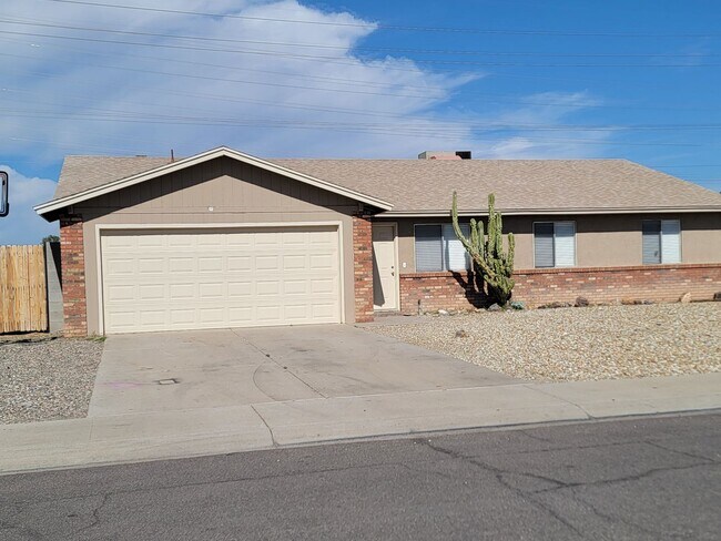 8918 W GRISWOLD