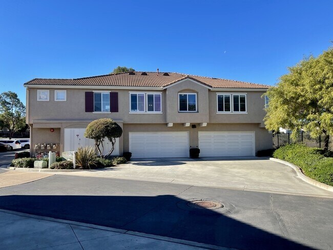 5040 Codorniz Way Oceanside, CA 92057 photo 2